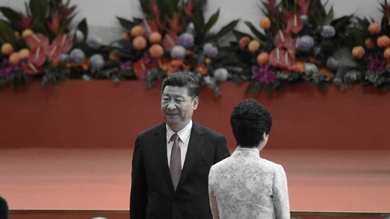 林鄭效命中共償惡果 帳號被封 眾叛親離