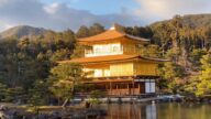 更换10万枚木板、万枚金箔 日本金阁寺重现金碧辉煌