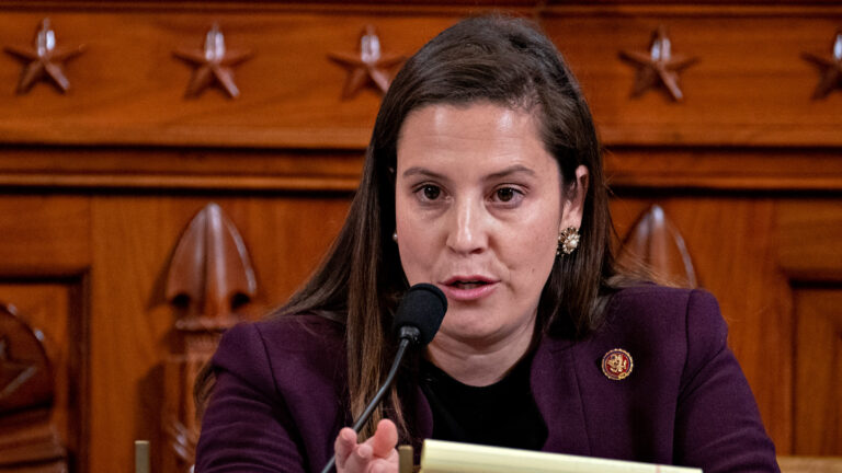 國會女議員：應獨立調查紐約州長庫默性騷擾指控