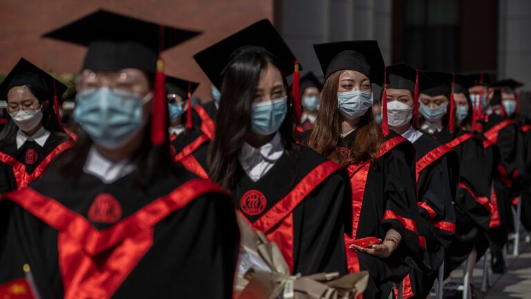 重啟上山下鄉！中共要求高校畢業生西部就業