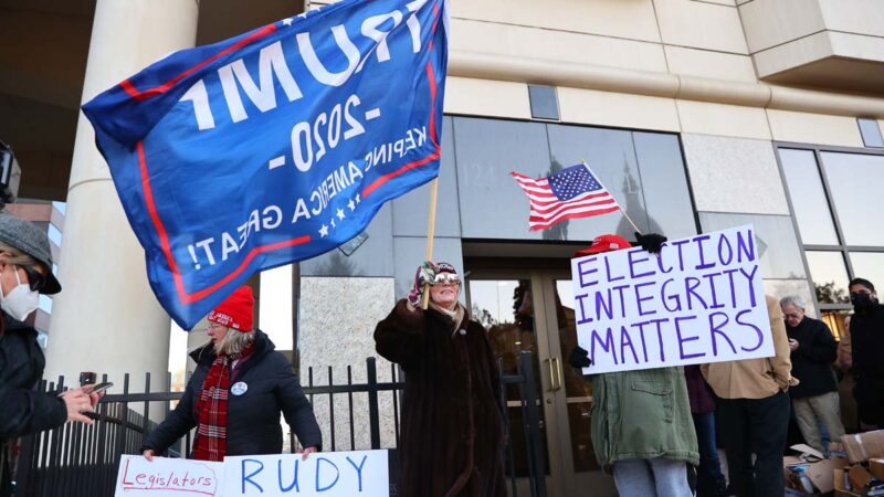 密歇根州威脅起訴共和黨議員 阻止民眾集會抗議