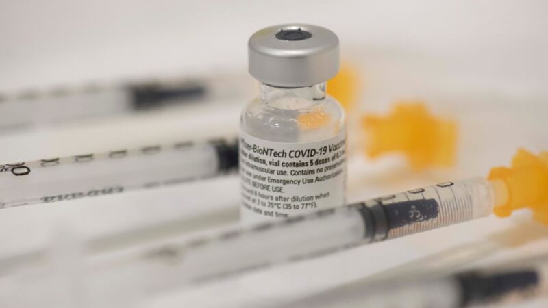 接種疫苗 德國8名照服員誤打5倍量