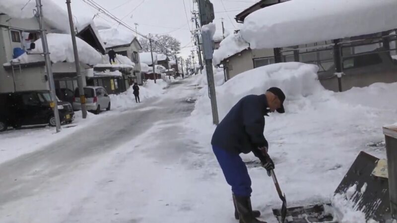 寒流警报 韩国济州下探-15度 日本秋田现破纪录大雪