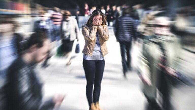 病毒帶來可怕精神疾病？精神科醫師析4大原因