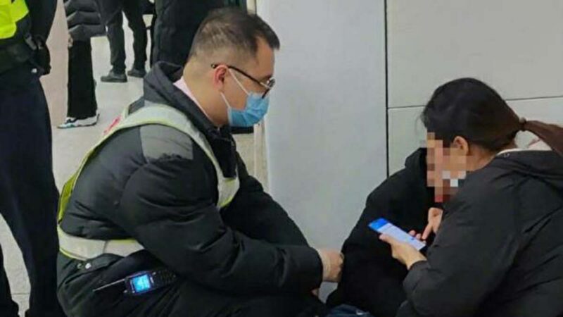 上海地铁发生多起“路倒” 当局加强网络封锁