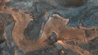 NASA探测器拍到火星异象 发现一条盘踞的“中国龙”