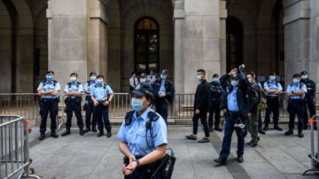 港国安警英文控罪书充斥低级错误 法官愤怒休庭