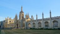 英國17學校遭中資收購 英媒: 為錢親共太久了