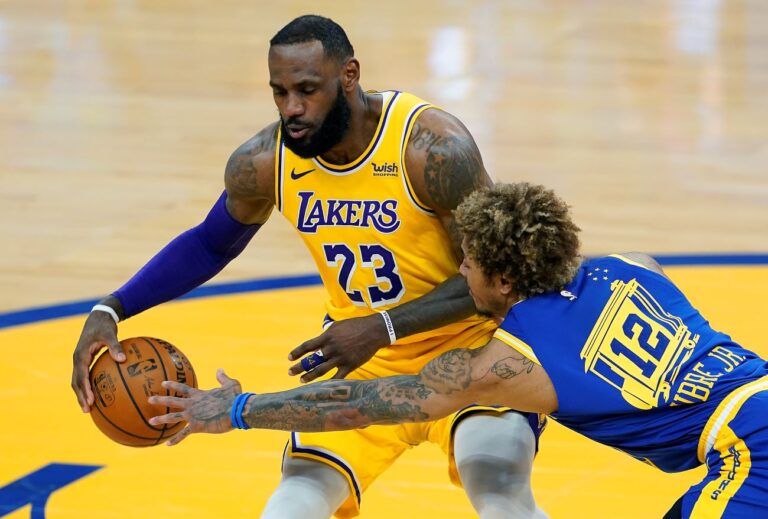 NBA詹姆斯生涯98次大三元 勇士被湖人K.O.