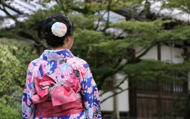 日本美少女 開天目引來的不幸