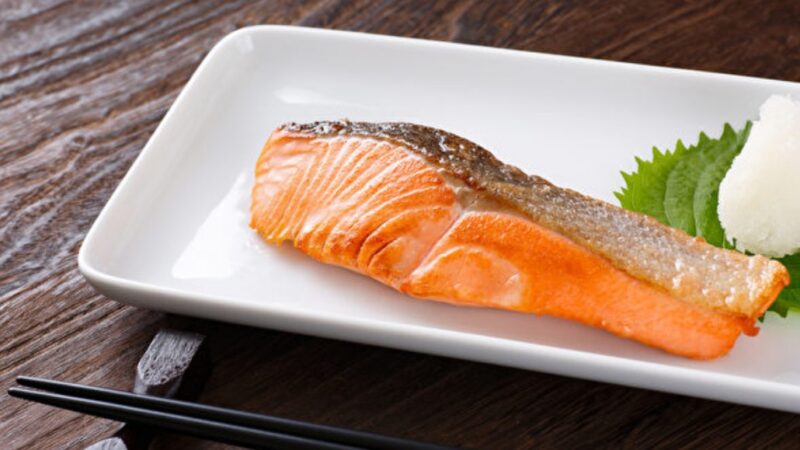 鲑鱼5大营养补脑、护心血管 3类人不宜多吃