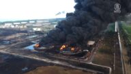 印尼炼油厂大火 五人重伤近千人疏散