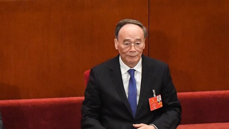 法媒：王岐山兩會領頭捧習 百年復興夜長夢多