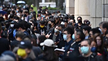 香港民主派47人被控罪 多國外交官排隊旁聽