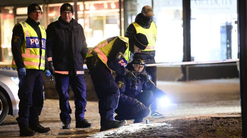 瑞典男持利器攻击8人 疑恐怖主义犯罪