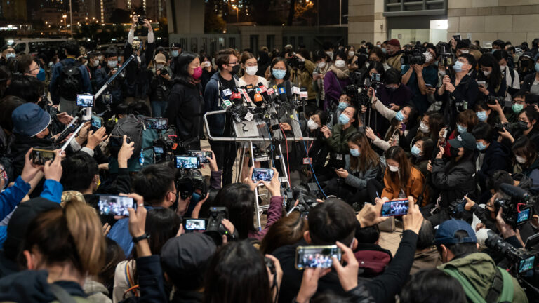 【禁聞】中共出陰招 港民主人士獲保釋仍被關押