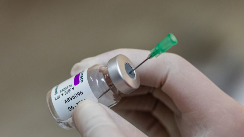 忧心血栓风险 多国相继暂停施打AZ疫苗