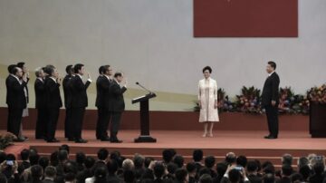 中共人大表决香港未来选举 治港者须爱党国