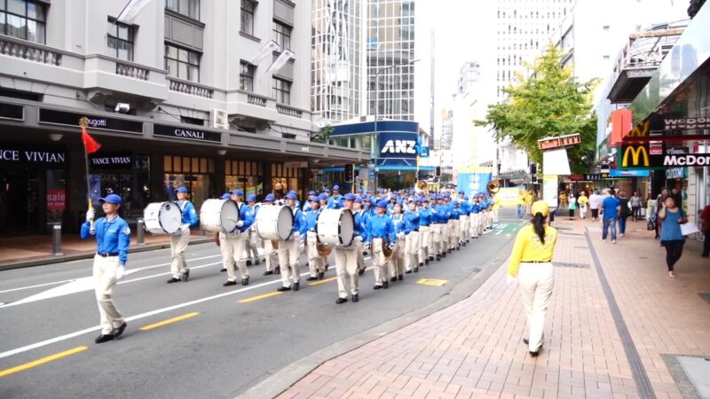 紀念4.25 法輪功學員新西蘭首都傳真相