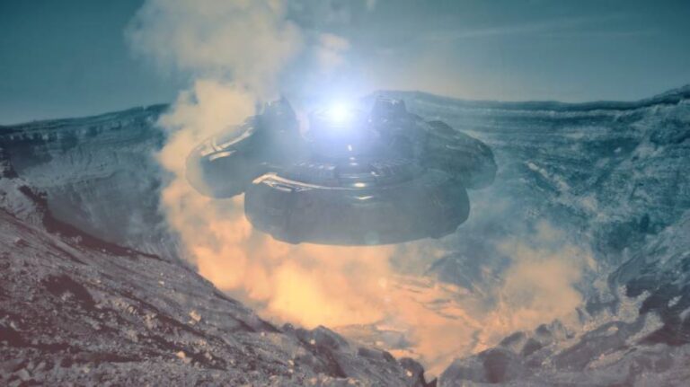 喜馬拉雅山再度出現UFO 外星人的基地？