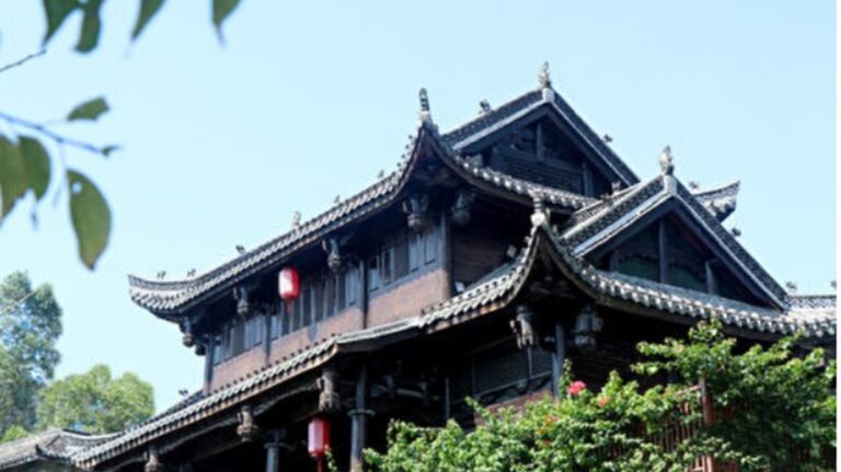 少女被鬼戳臉嚇破膽 為何被說是好事？