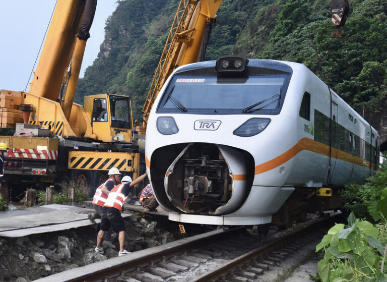 台鐵事故 80國政要慰問 習近平頭銜惹疑
