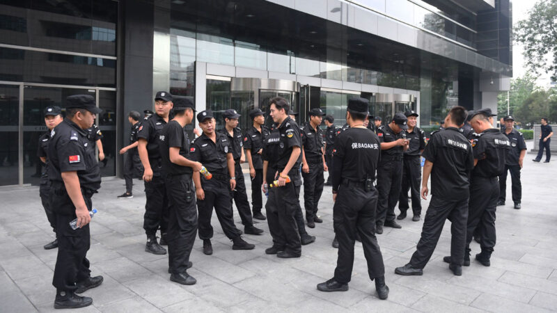 江苏内部人士爆料：泰兴公安机关掩盖连串自杀案警察自杀| 封锁| 业内人士爆料