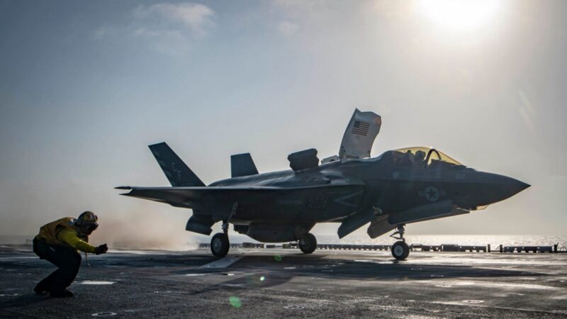 美軍首秀F-35B隱形戰機新技能 陸媒驚呼：巨大威脅！