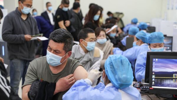 大陆军人接种国产疫苗死亡家属喊冤遭封杀 中共文件 中共病毒 武汉肺炎 新唐人中文电视台在线
