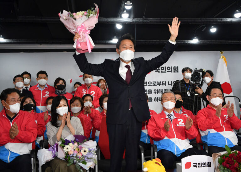 韓國補選執政黨慘敗 首爾、釜山市長換人做