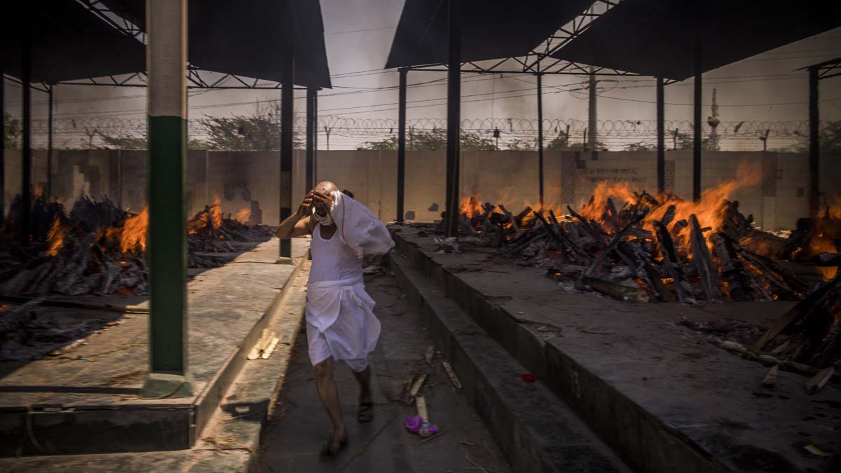 印度爆變種病毒如煉獄街邊設臨時火葬場仍不夠用 疫情爆發 醫療系統崩潰 新唐人中文電視台在線