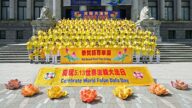 溫哥華賀法輪大法洪傳29週年 民眾紛紛學功