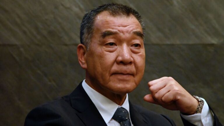台日軍艦罕見並行監視中共軍艦 台方回應是否合作