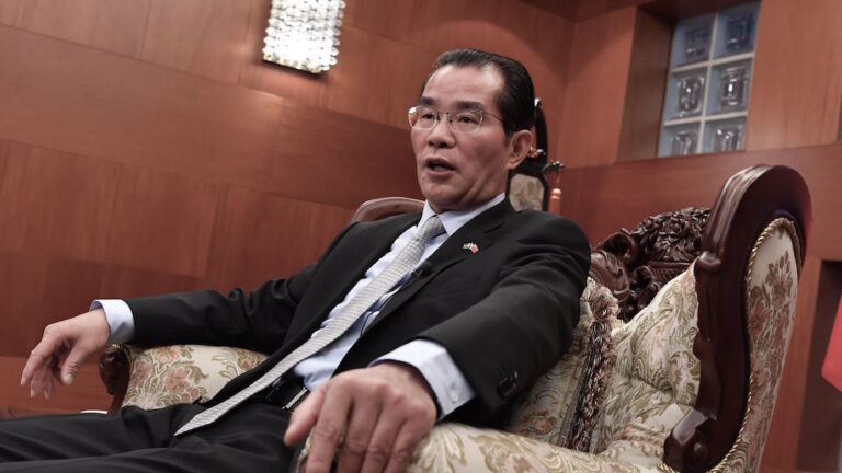 戰狼外交官脫口台灣不屬於中共 華春瑩也遭諷