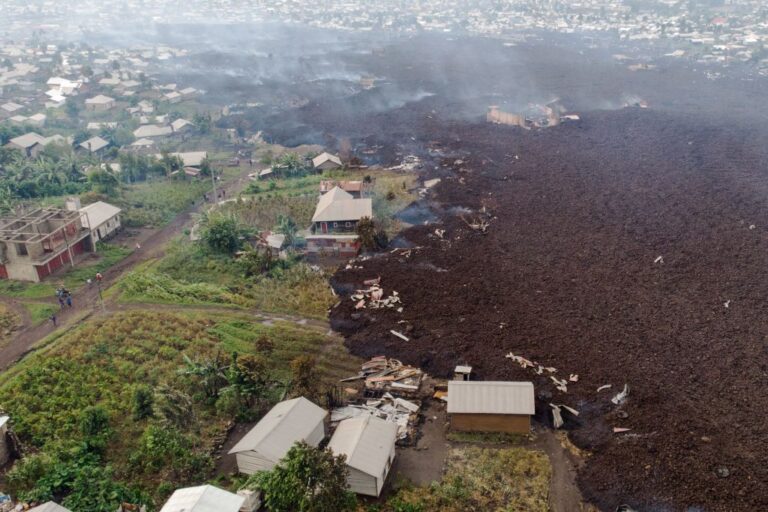 剛果火山噴發至少15死 超過170名孩童失蹤(組圖)