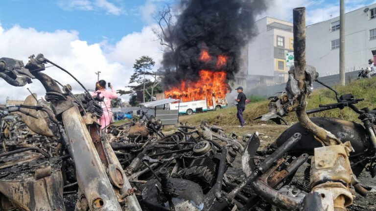 哥倫比亞反政府抗議持續 總統派遣軍隊支援