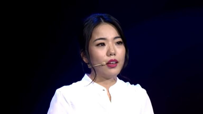 中國女作家蔣方舟遭網友炮轟 中共外交部出面滅火