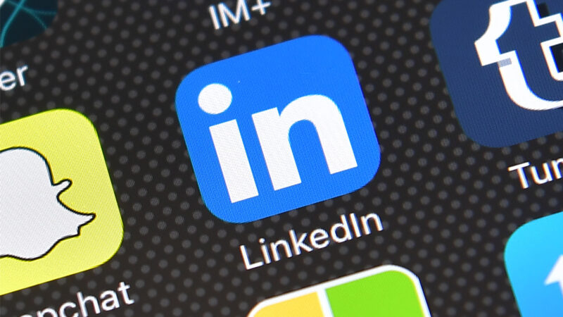 中共加强言论审查 封锁外国学者LinkedIn账户