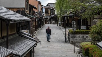 小粉紅狂轟旅日學者 《環時》勸和也遭圍攻