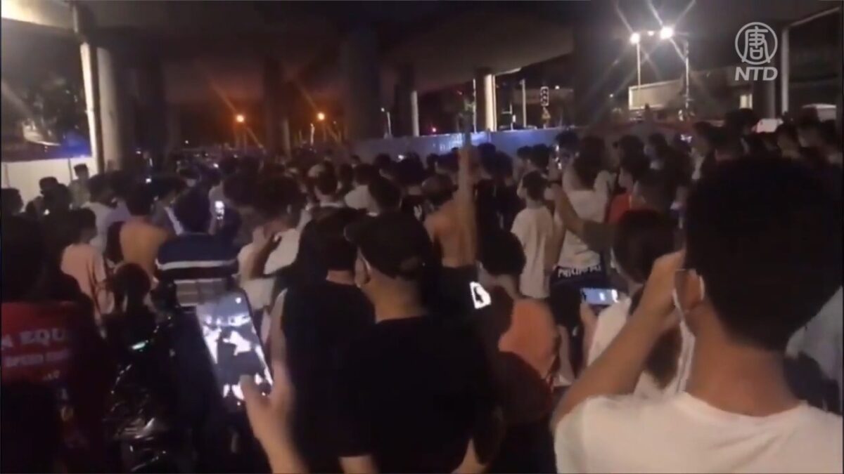 【禁闻】佛山爆大规模群体抗议 市民怒吼：解封！