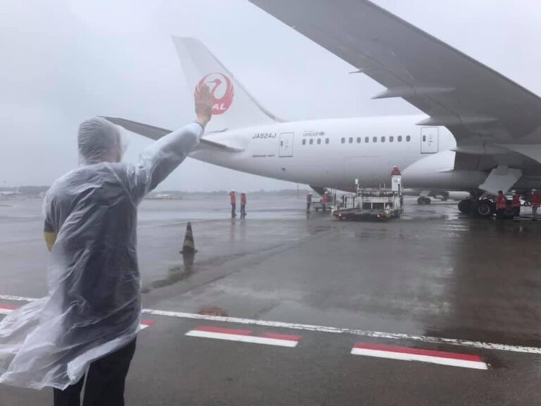 中共公使阻日本疫苗專機飛台灣 日防相緊盯.美機現蹤