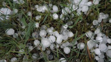 北京突降暴雨冰雹 百年黨慶彩排差點泡湯(多視頻)