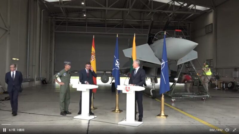 西班牙总理访立陶宛开记者会 身后军机急升空拦俄机(视频)
