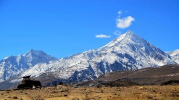 喜马拉雅山竟是“无根之山” 难道下面有秘密？