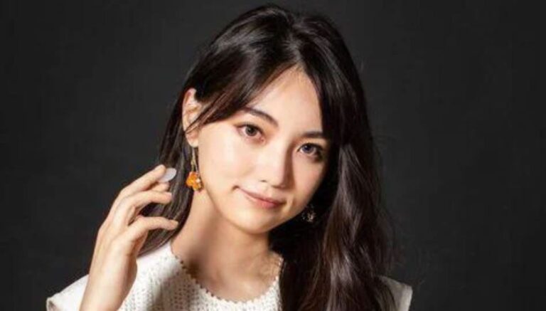 黑嘉嘉曬出與姊姊同框照 網驚嘆「都是美女」