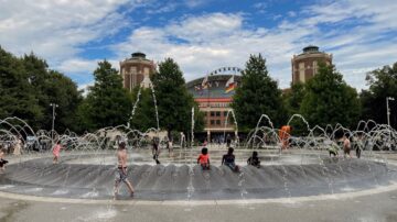 【今日点击】49.6°C！加拿大连3天刷新高温记录 酿逾230人猝死