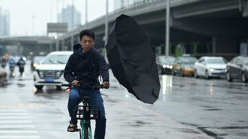 雷暴大風冰雹齊發 中國多地城淹路斷人失蹤(視頻)