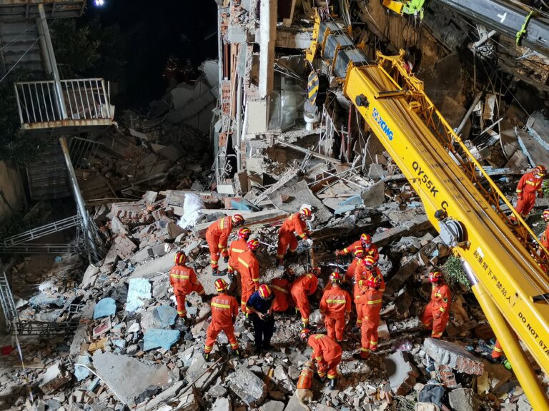 慘！蘇州酒店坍塌17人死 牆體3年前已裂縫