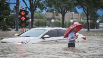 郑州暴雨天灾还是人祸 不同官媒报导不同调