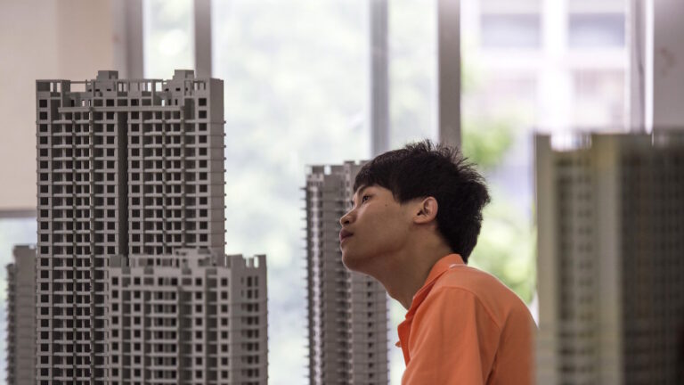 中國房市下行 深圳房屋中介現關閉潮